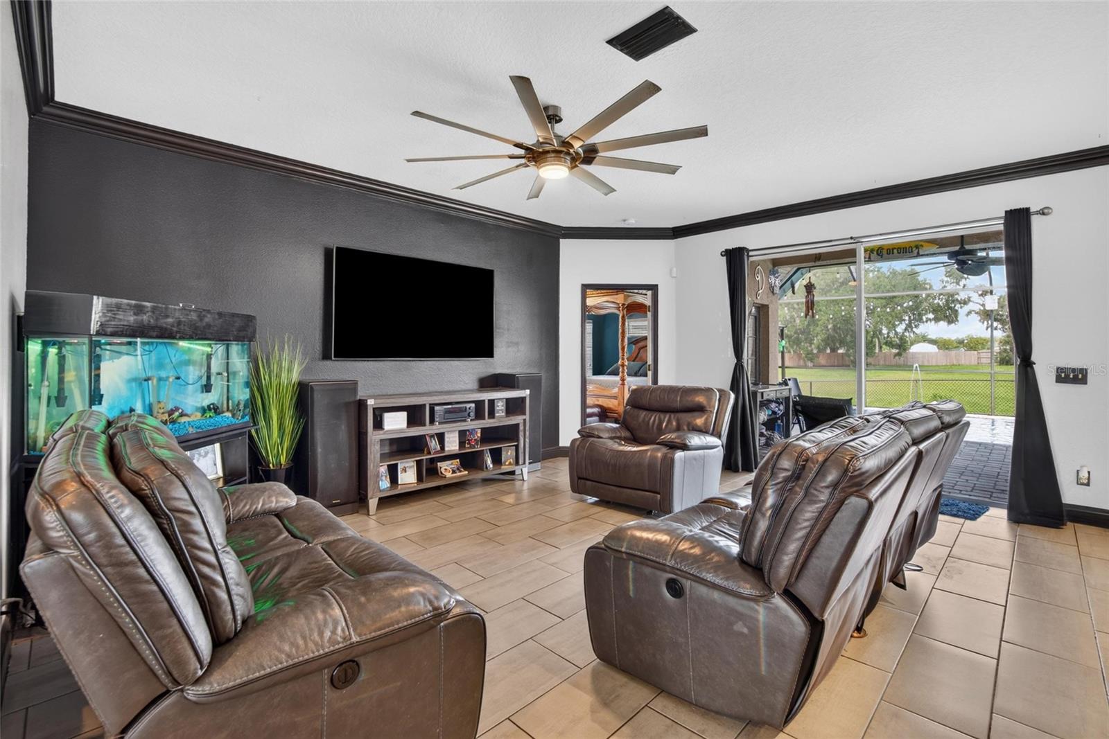 3003 Summer Cruise Dr Property Photo 17