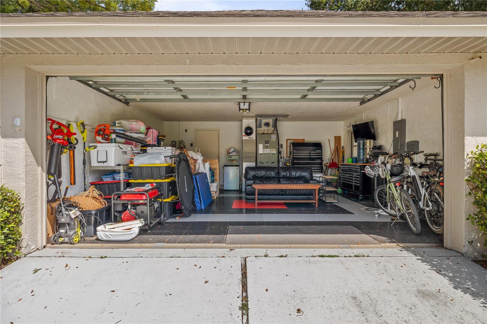 390 Meravan Ct Property Photo 52