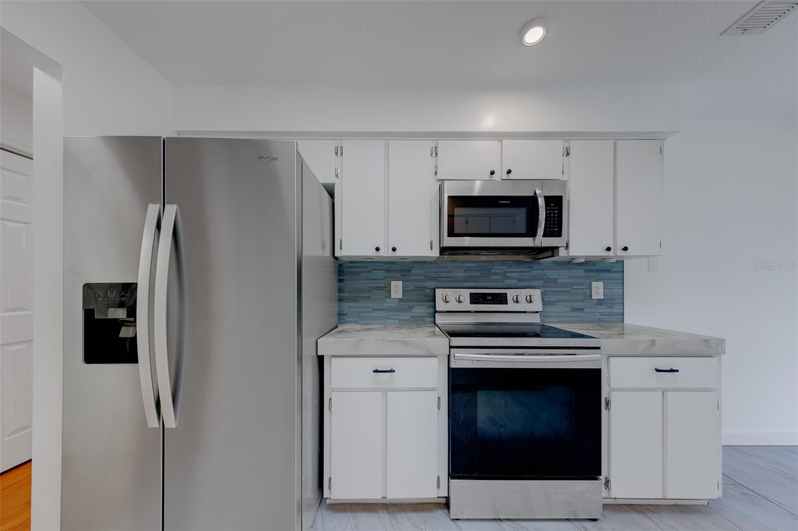 2709 Winding Way Property Photo 16