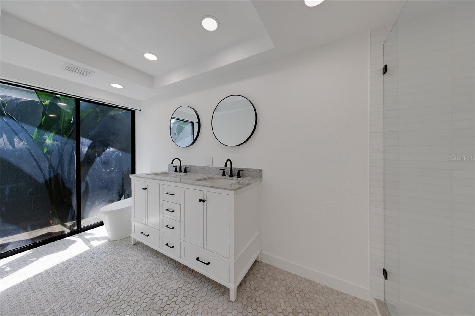 2709 Winding Way Property Photo 22