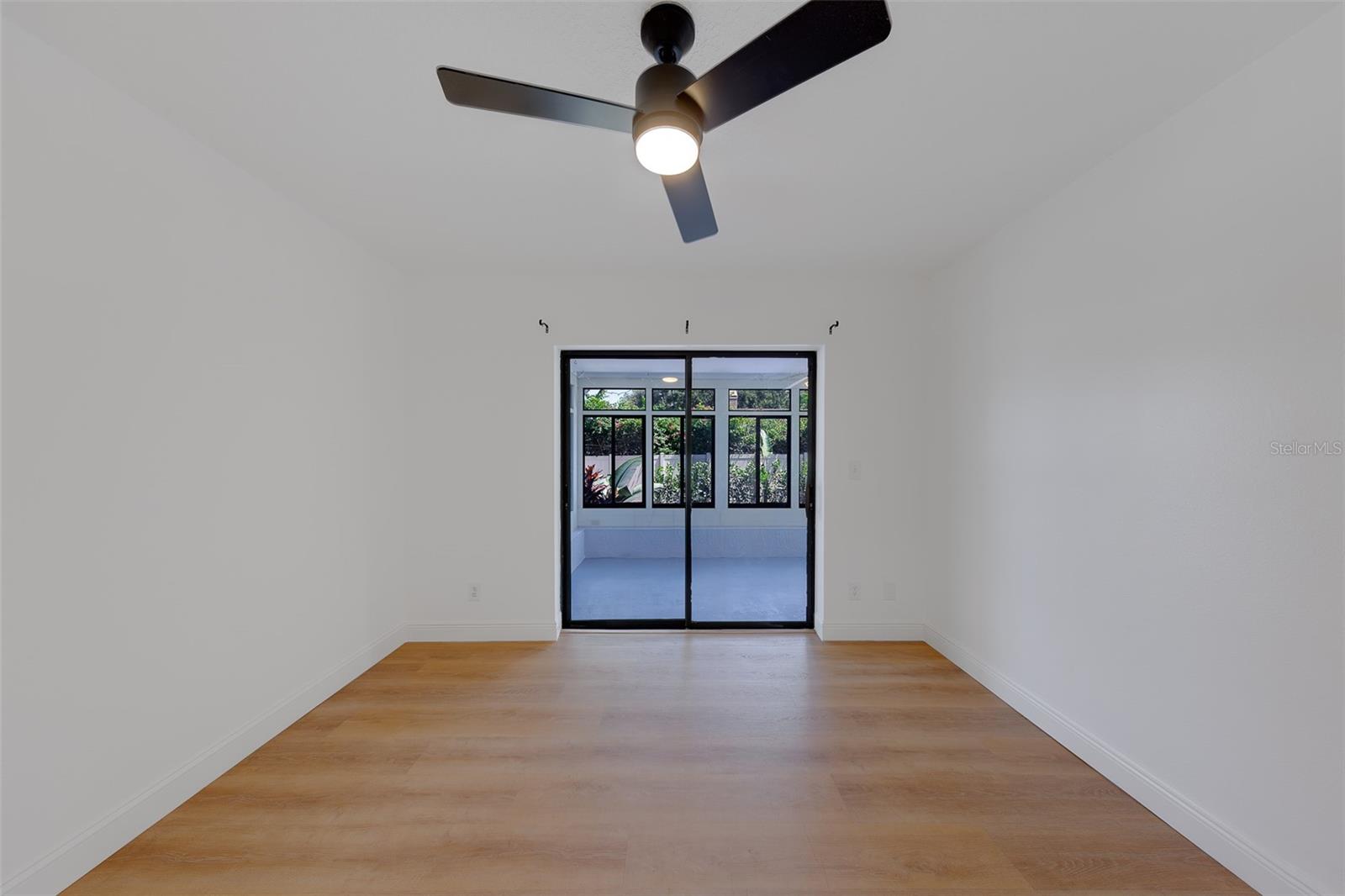2709 Winding Way Property Photo 33