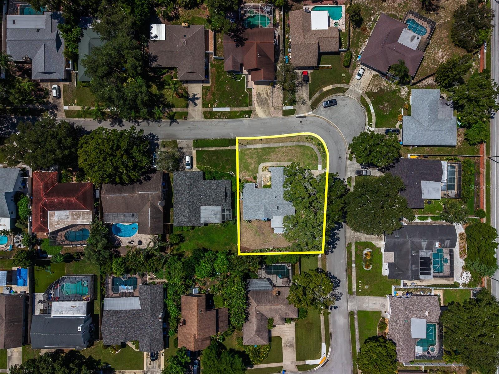 2709 Winding Way Property Photo 42