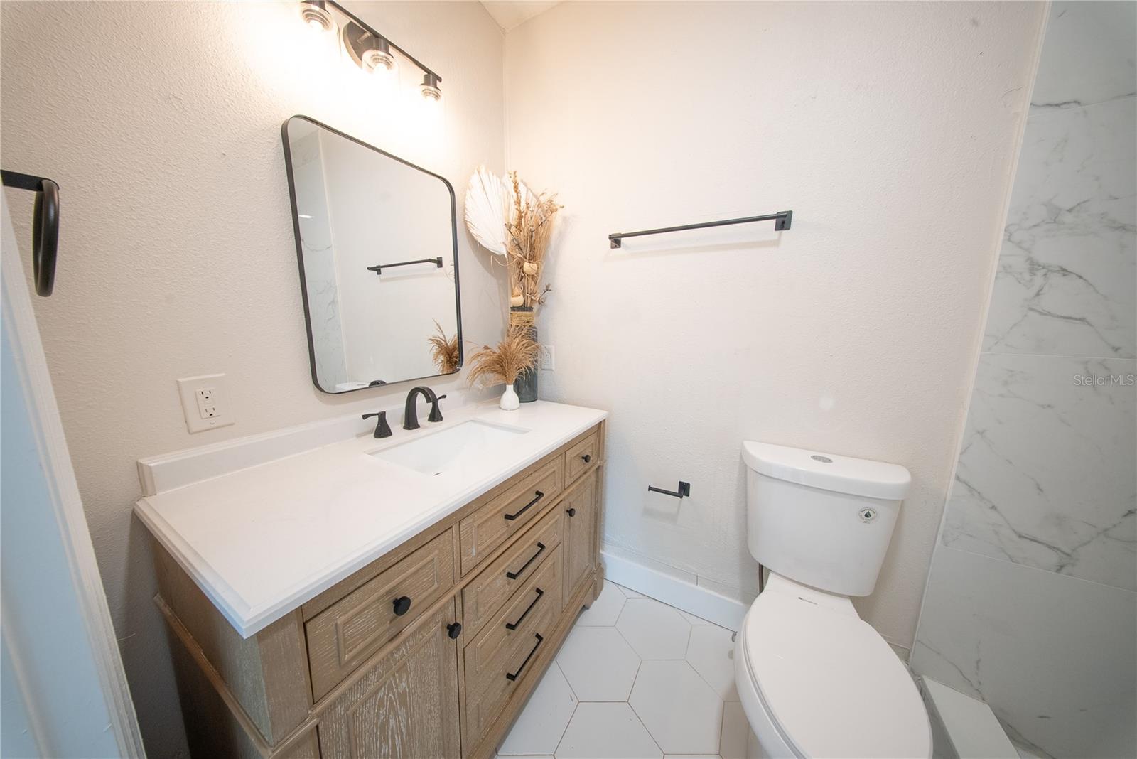 922 E Ida St Property Photo 22