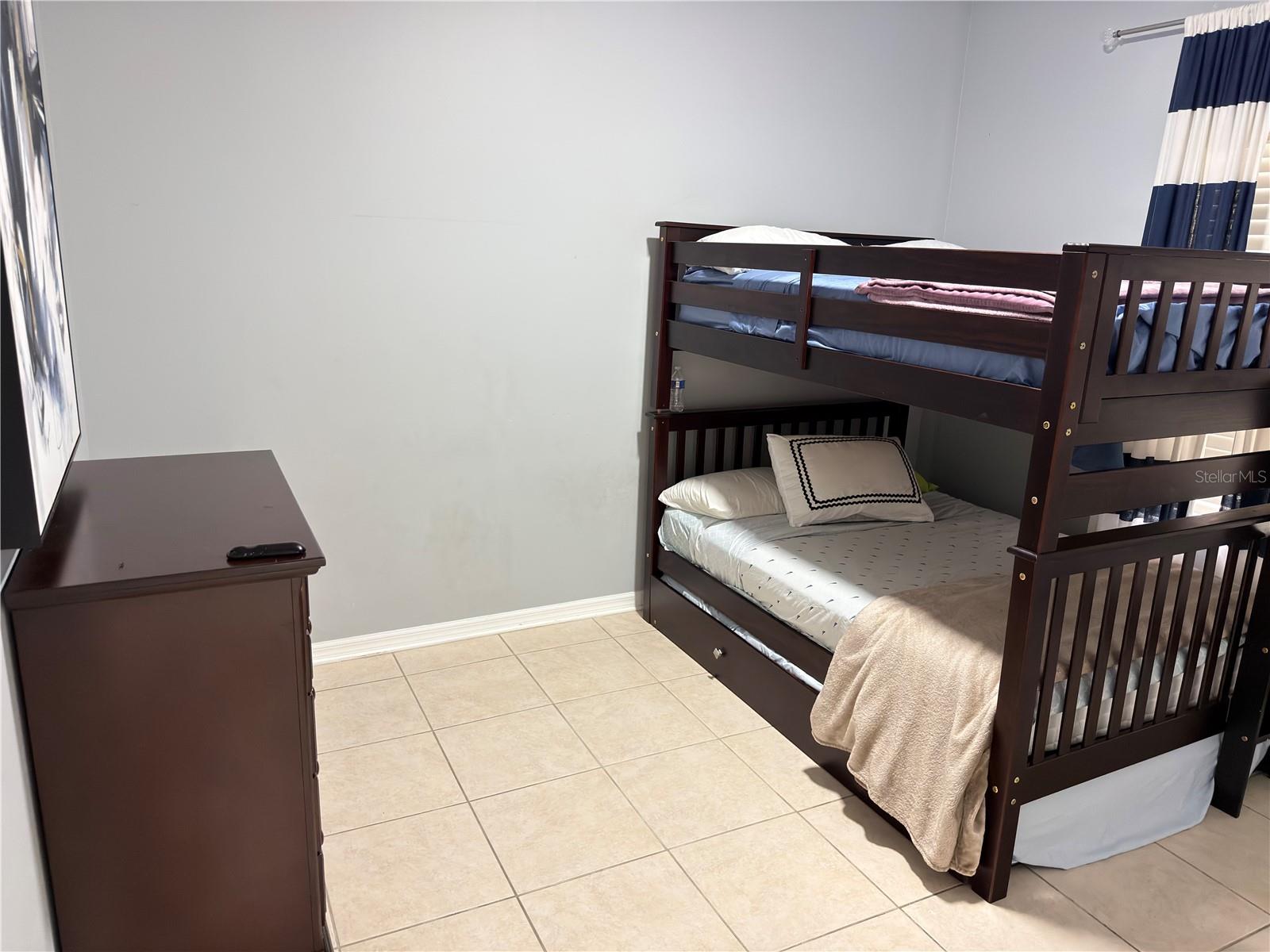 612 Wells Ct #202 Property Photo 14