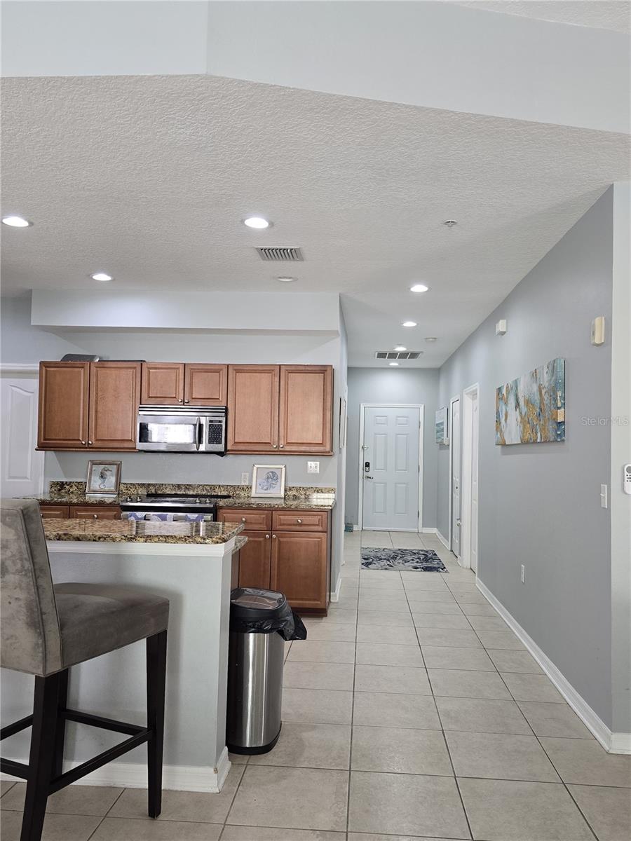 612 Wells Ct #202 Property Photo 18