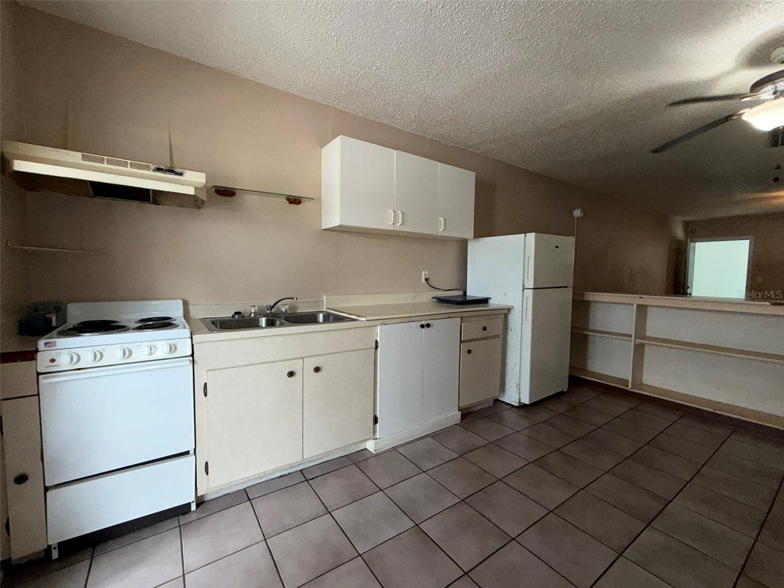 2400 25th St N #2 Property Photo 6