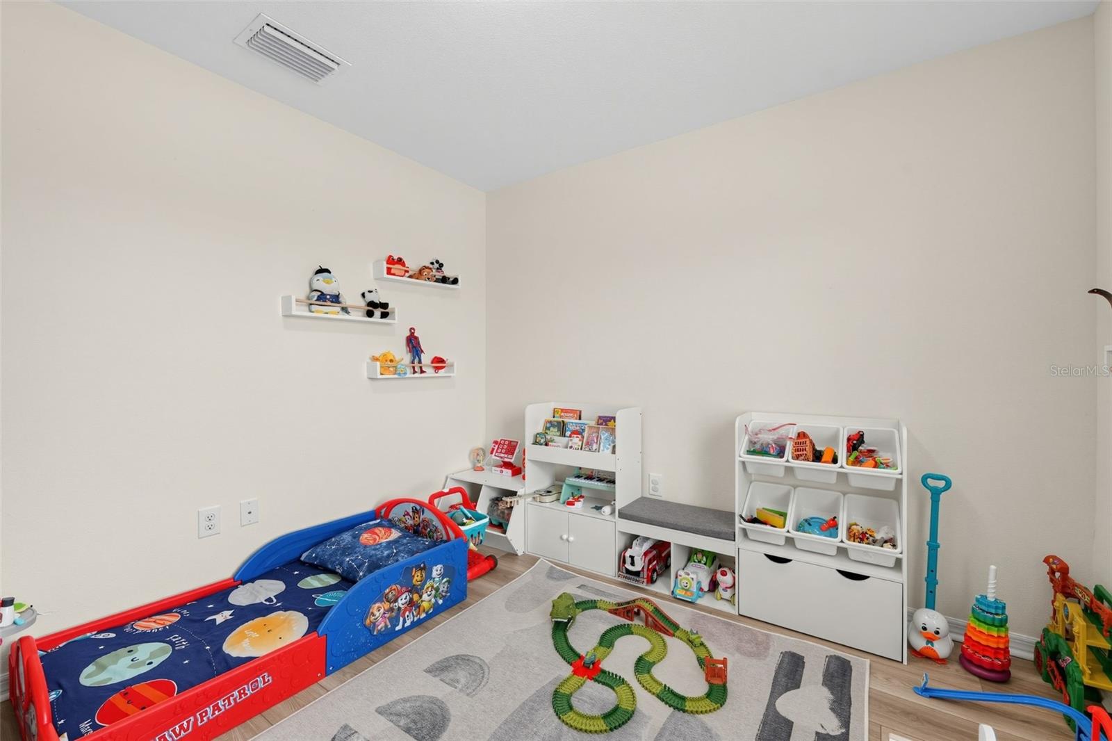 11728 Firespike St Property Photo 33