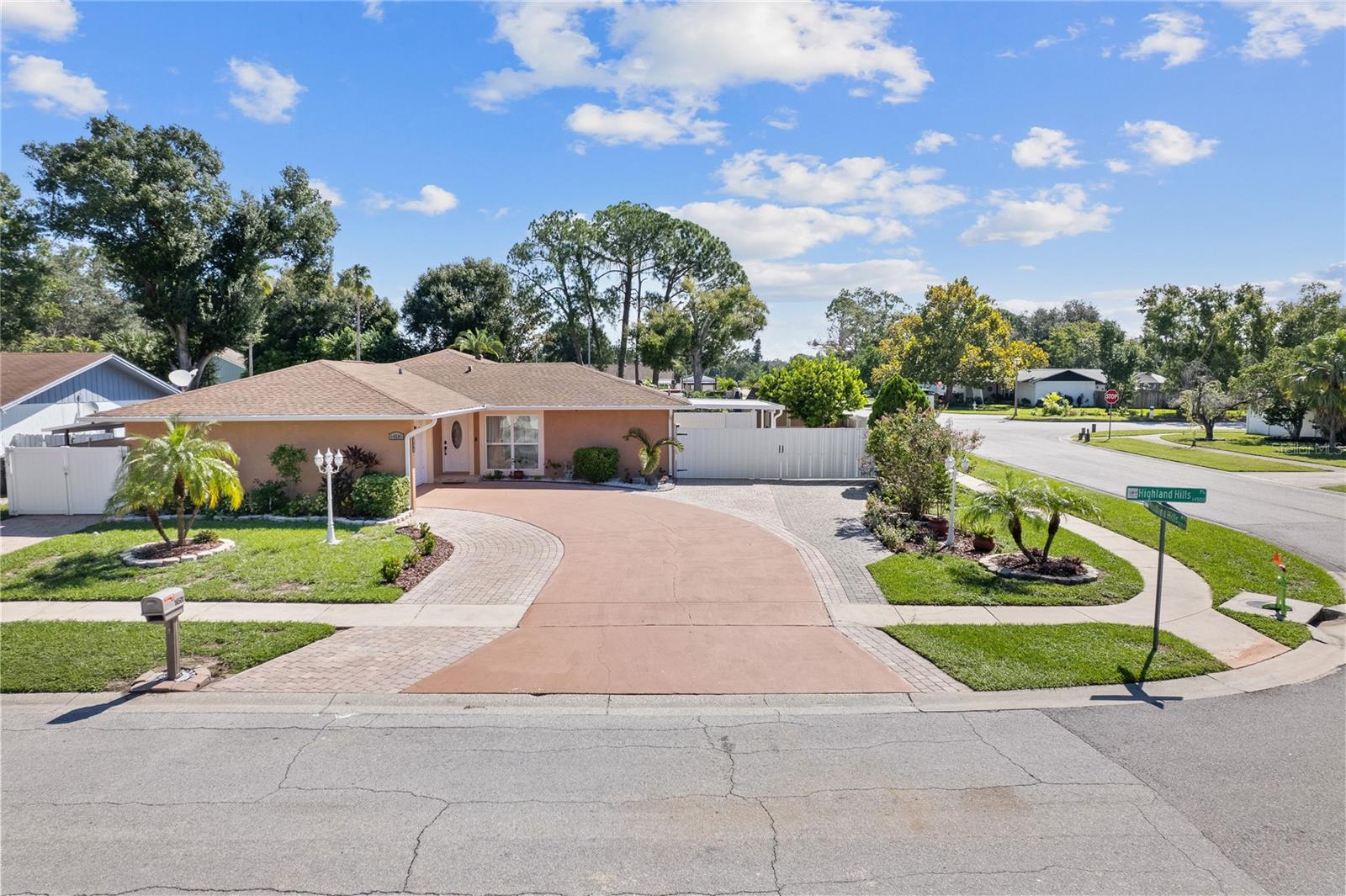 14501 Highland Hills Pl Property Photo 1