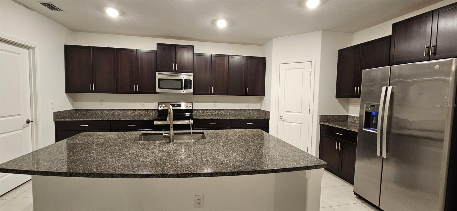 9910 Spanish Lime Ct Property Photo 7