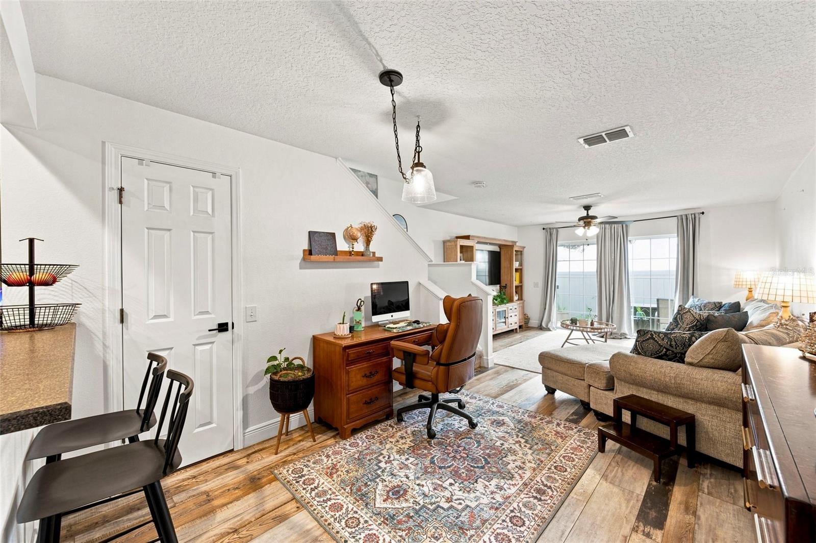 2011 Sea Front Ct Property Photo 13