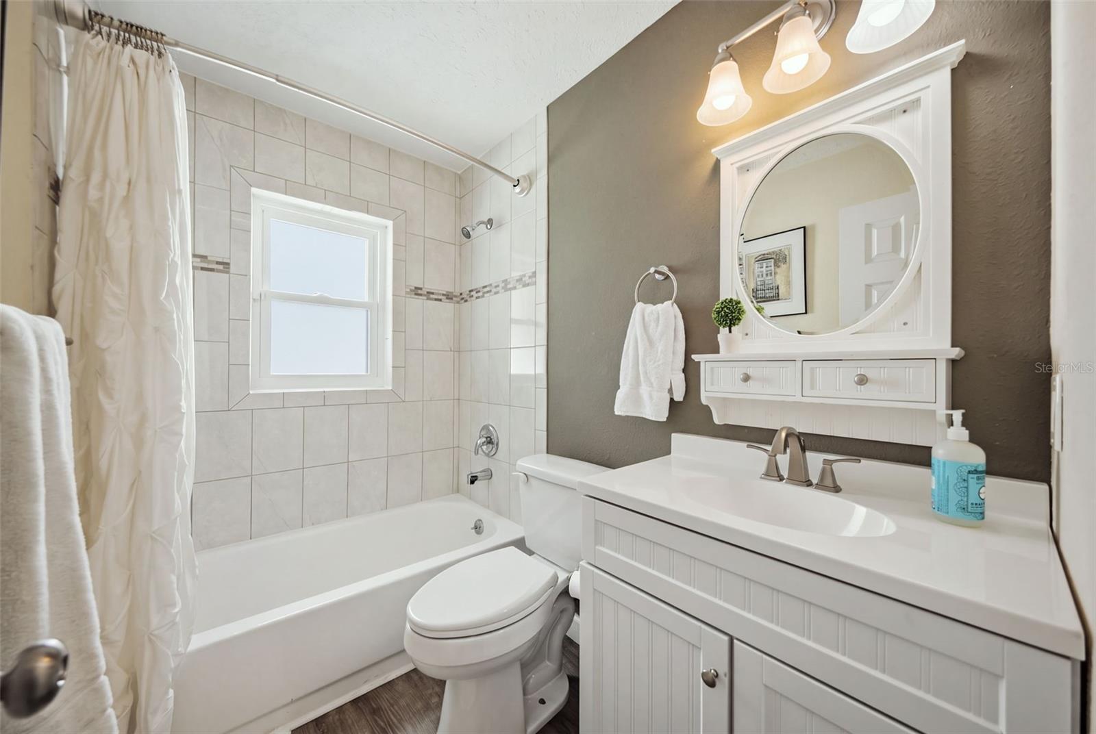 6809 S Sheridan Rd Property Photo 23