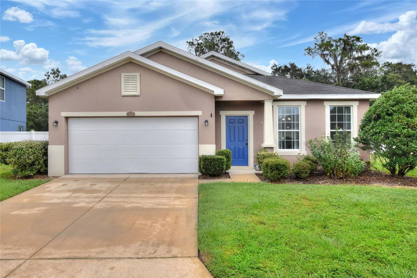 2729 Walden Woods Dr Property Photo 1