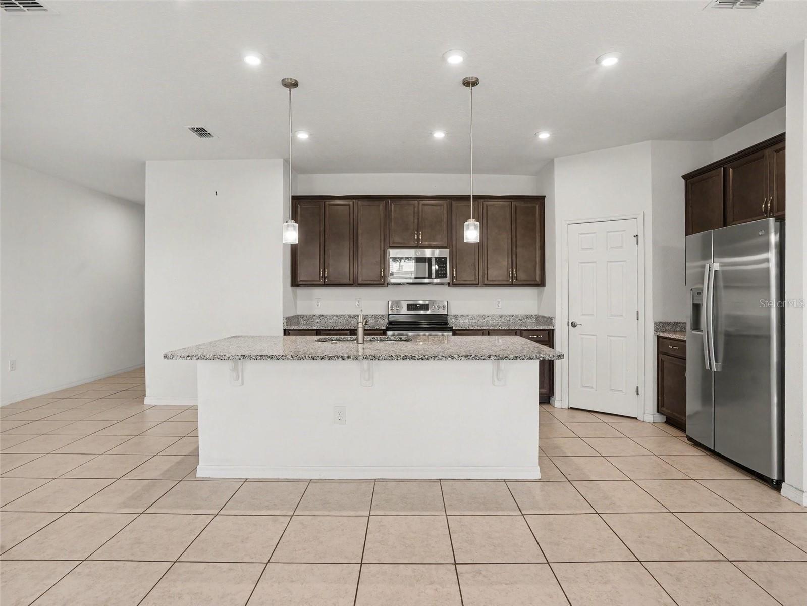 1080 Patriot Loop Property Photo 11