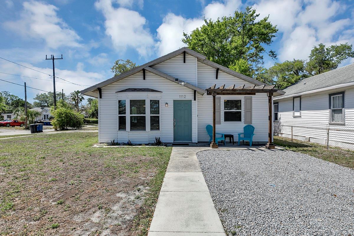 1112 S PROSPECT AVE Property Photo 1