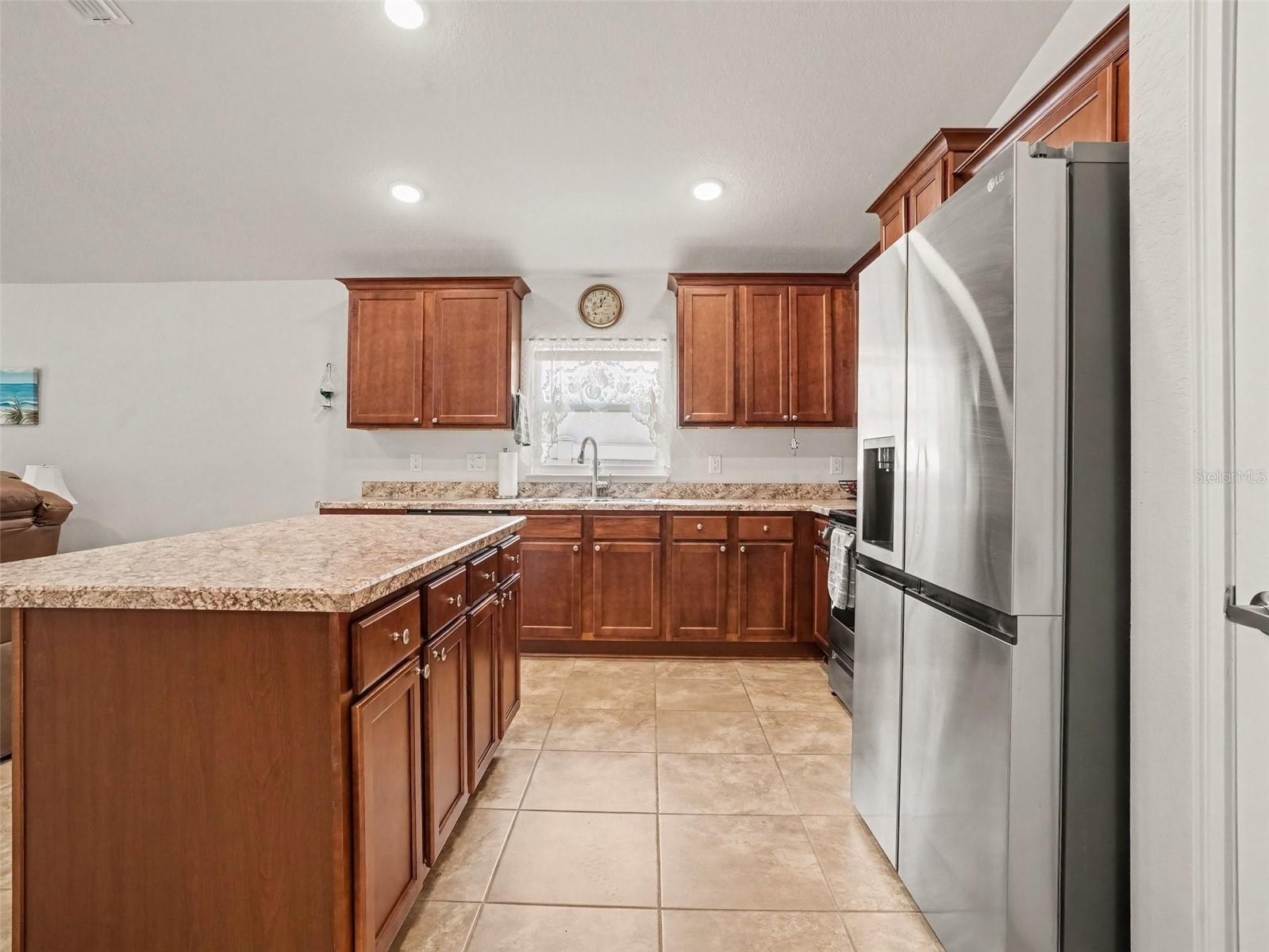 256 Krenson Bay Loop Property Photo 12