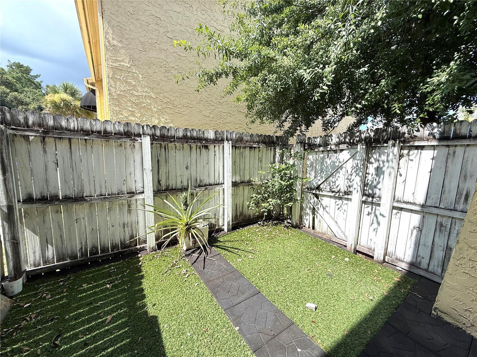 7573 Abonado Rd Property Photo 11