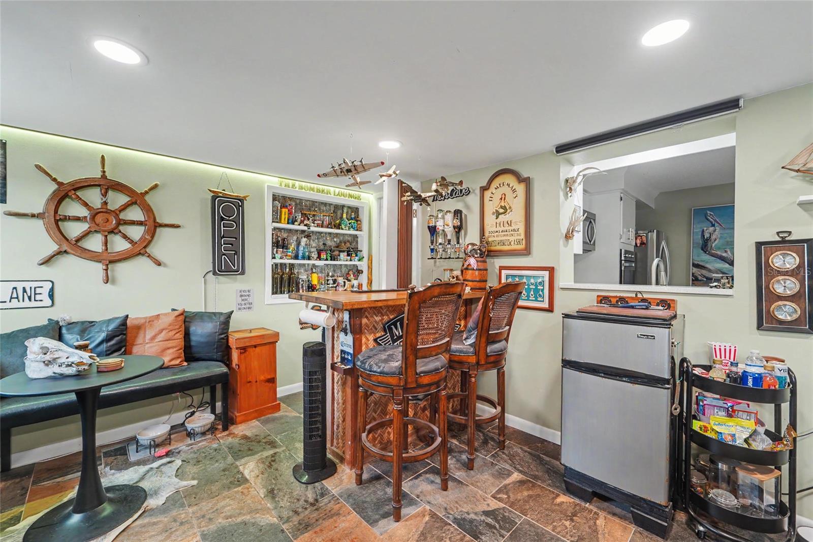 1779 Avon Ln Property Photo 23
