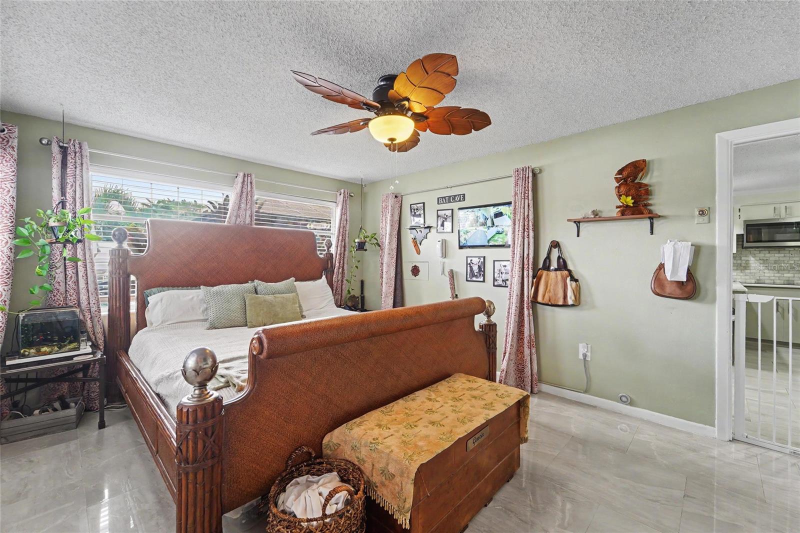 1779 Avon Ln Property Photo 27
