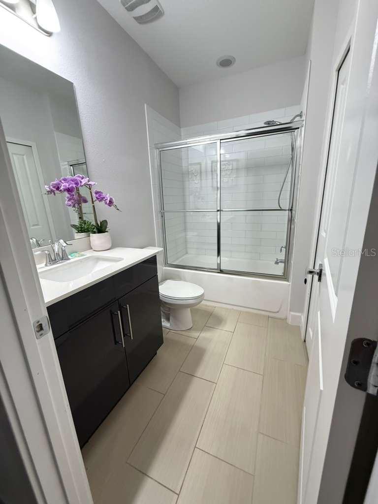 320 Villa Domani Ct Property Photo 12