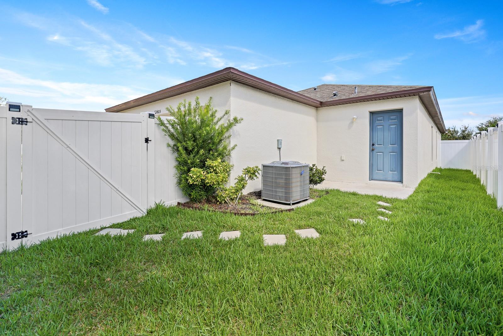 12405 Streambed Dr Property Photo 5