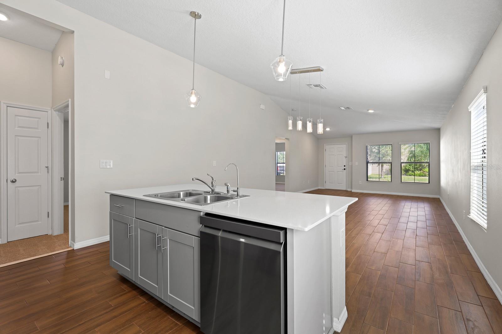 12405 Streambed Dr Property Photo 10