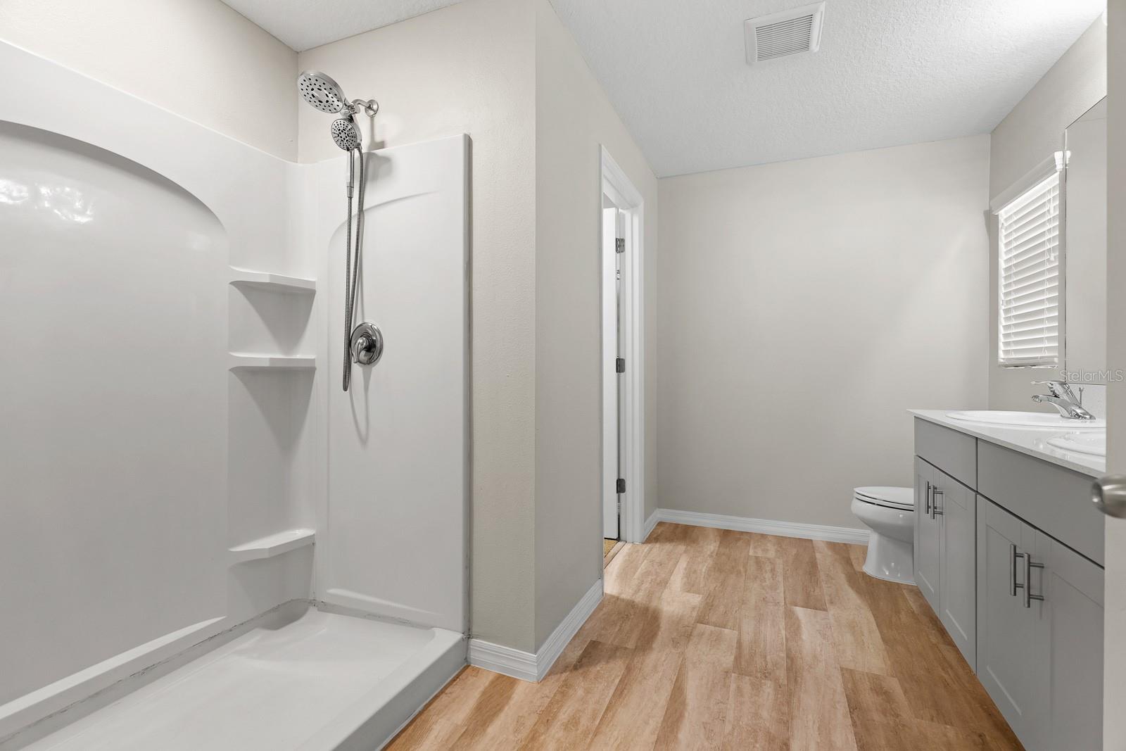 12405 Streambed Dr Property Photo 15