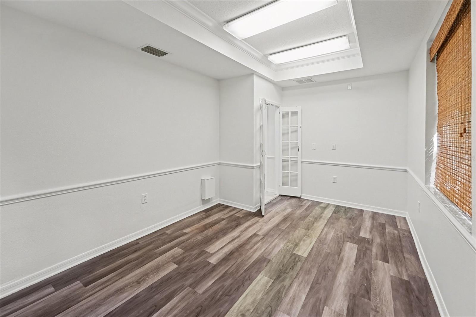 10943 Countryway Blvd Property Photo 14