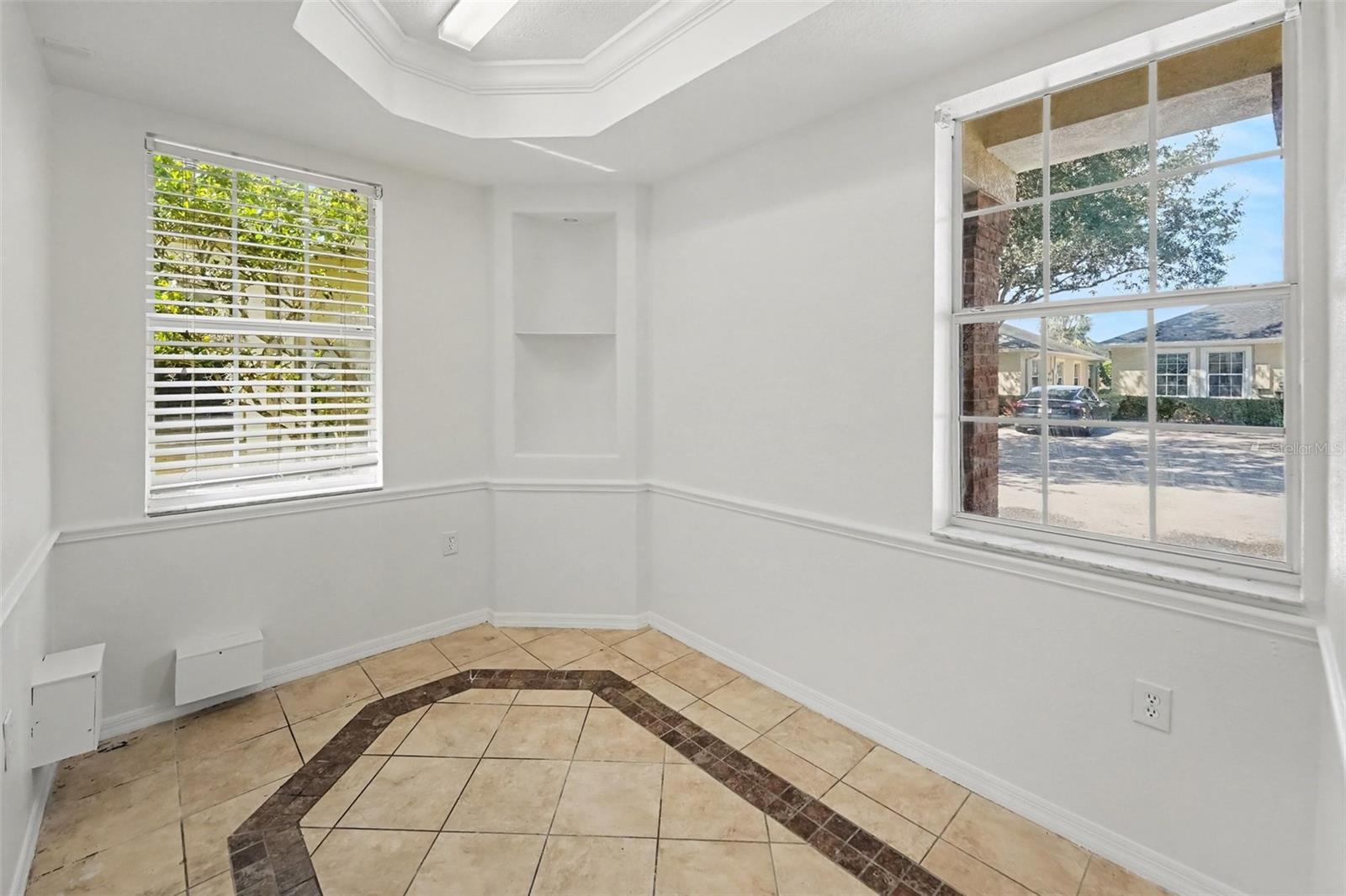 10943 Countryway Blvd Property Photo 17