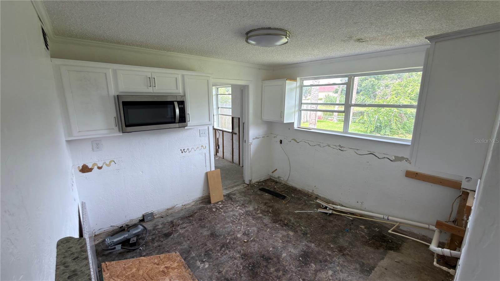 414 Jefferson Ave Property Photo 5