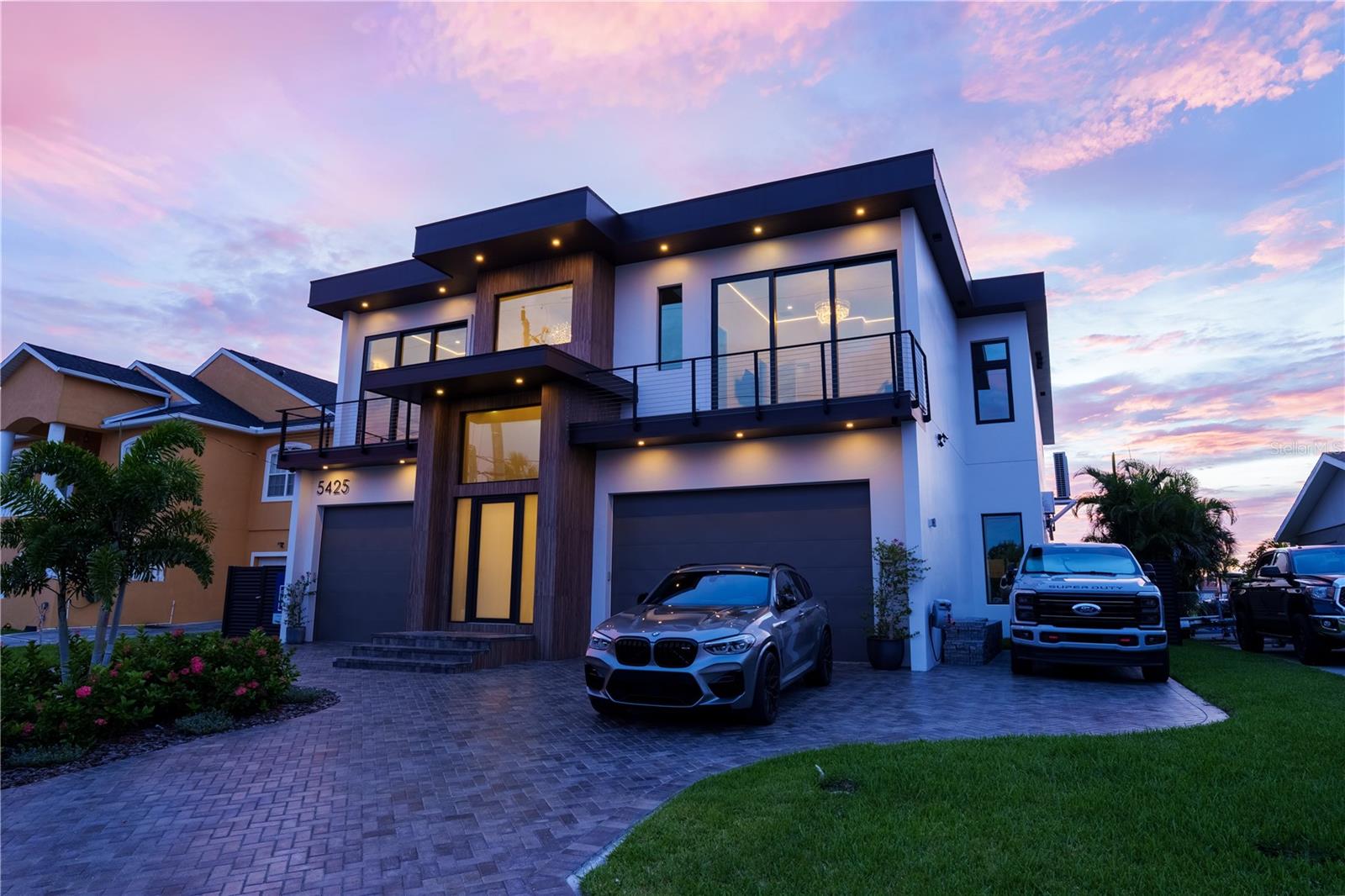 5425 Bowline Bnd Property Photo 1