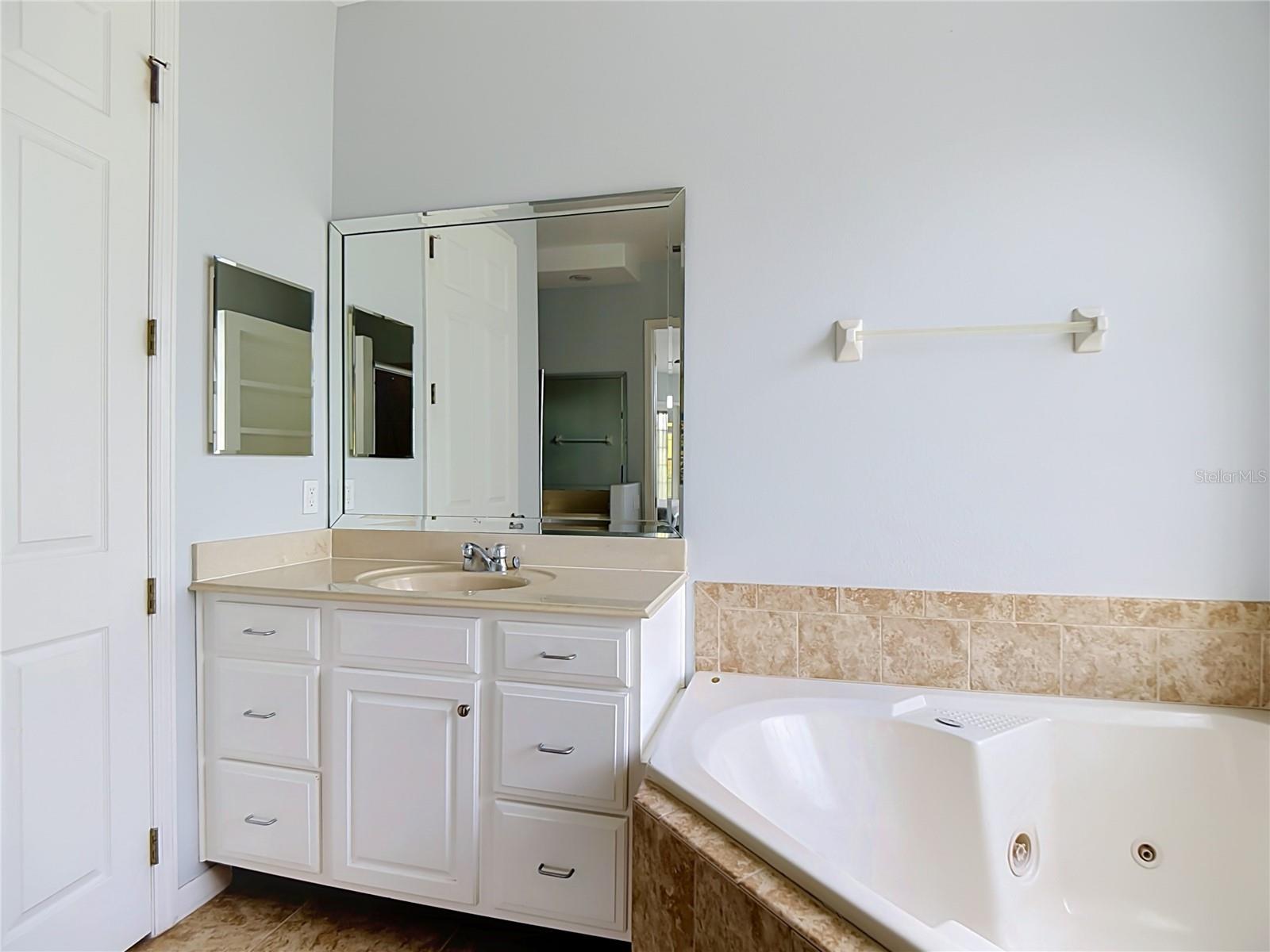 508 Wilmont Ter Property Photo 34