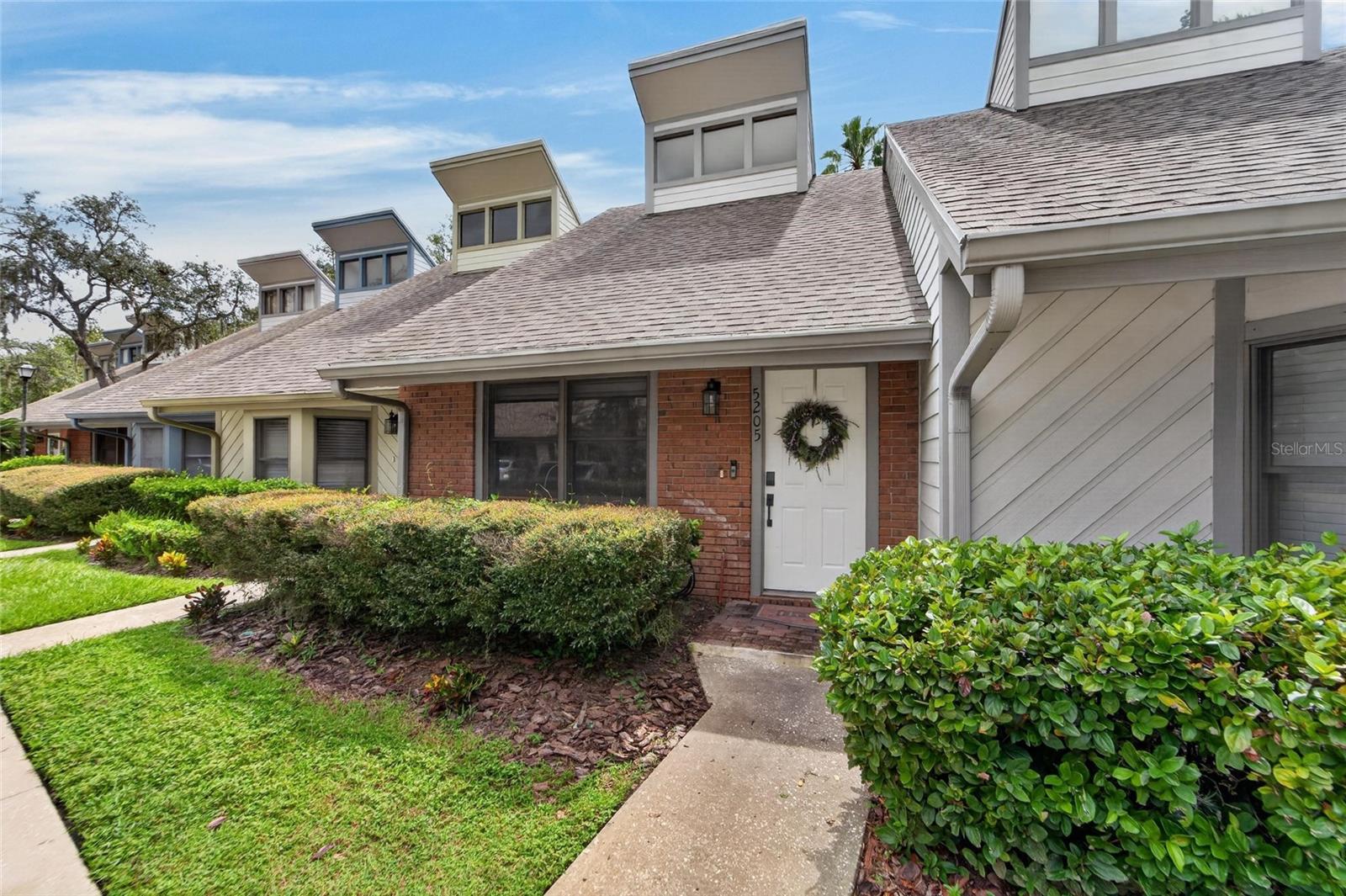 5205 Oak Charter Ct Property Photo 2