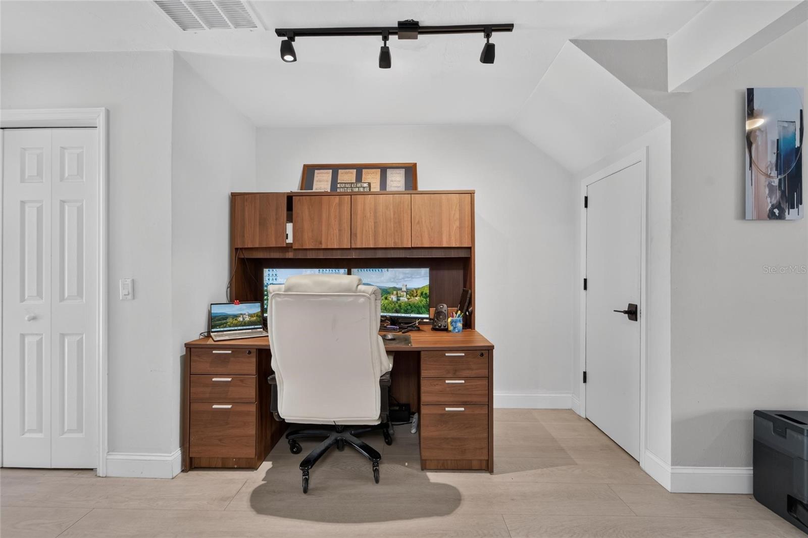5205 Oak Charter Ct Property Photo 25