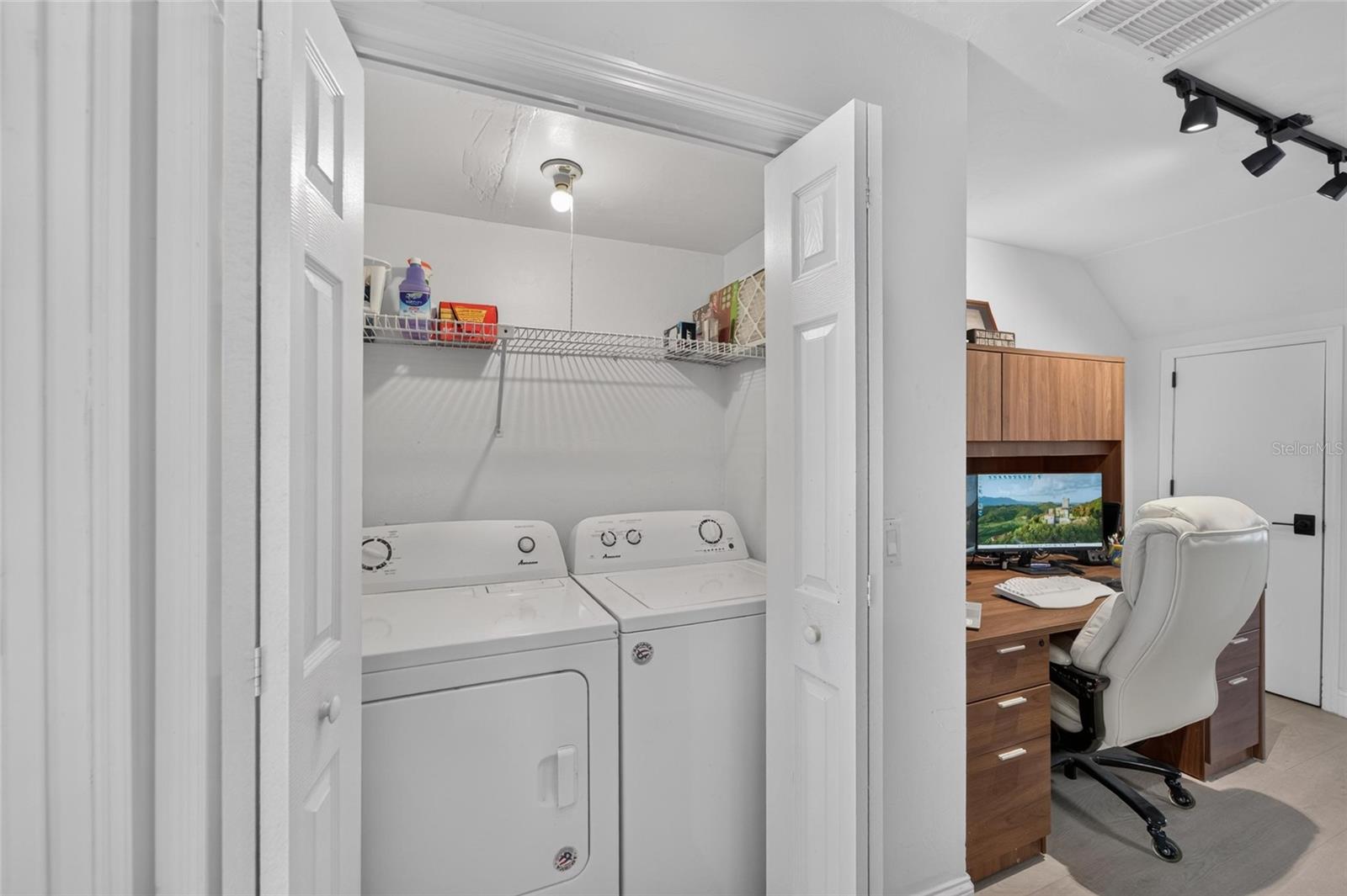 5205 Oak Charter Ct Property Photo 40