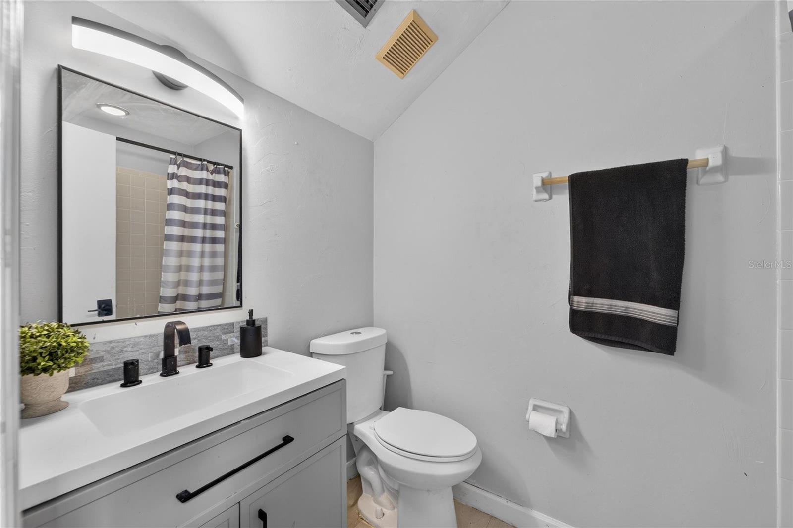 5205 Oak Charter Ct Property Photo 47