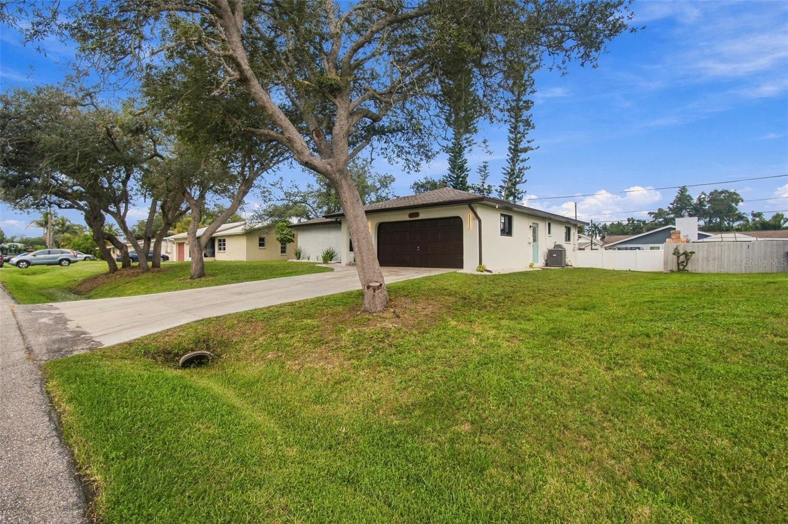 3671 Pine Rd Property Photo 5