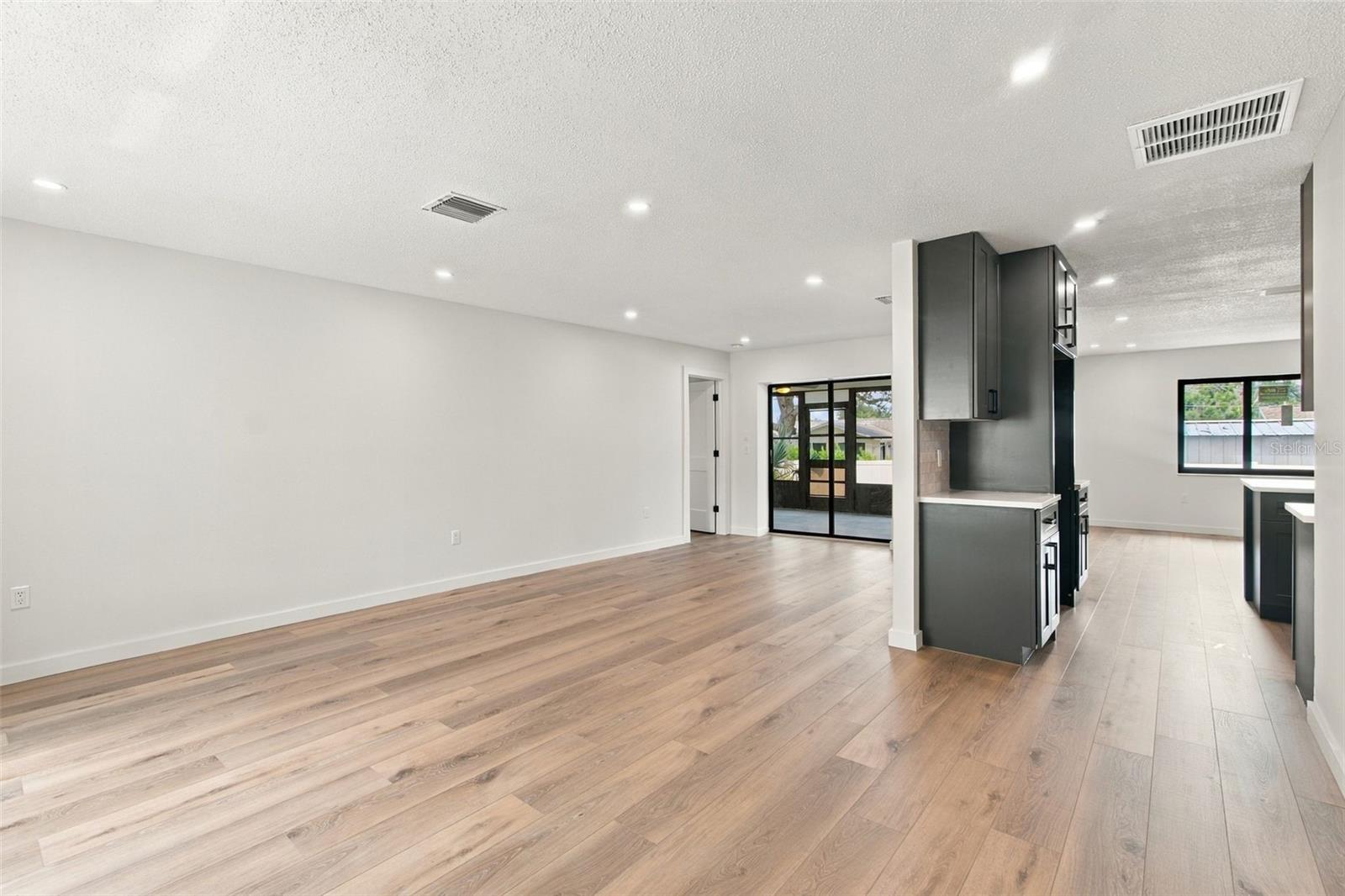 3671 Pine Rd Property Photo 10