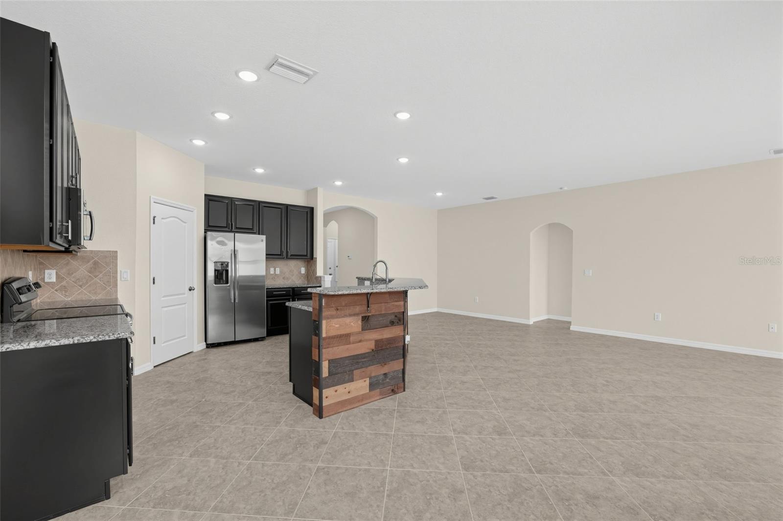 14421 Alistar Manor Dr Property Photo 9