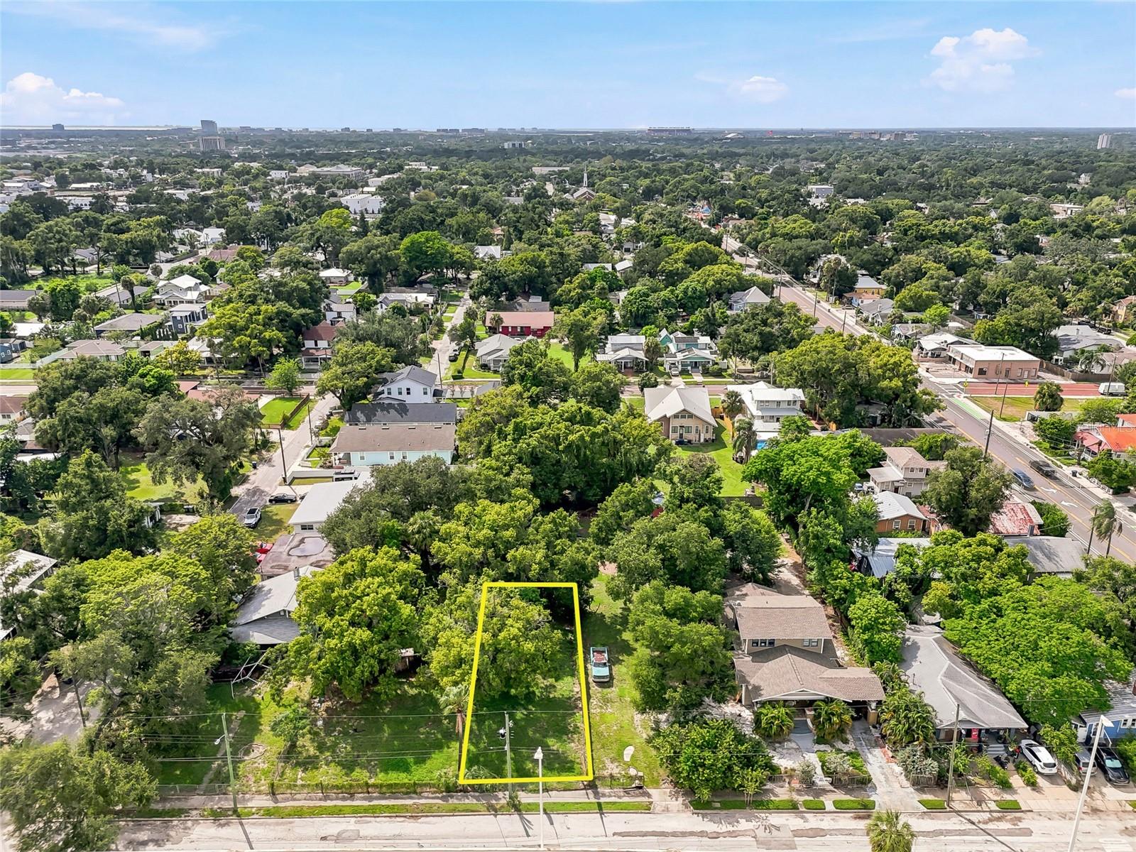 2904 N Elmore Ave Property Photo 6