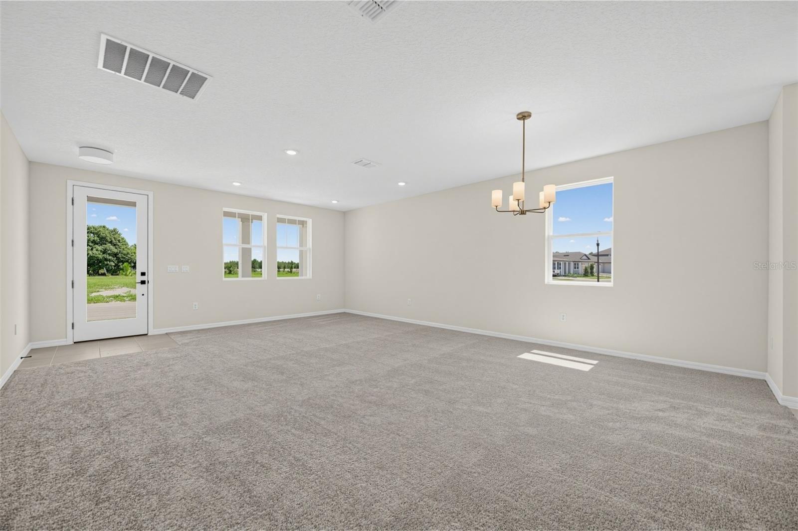 30161 Emerald Forest Dr Property Photo 4