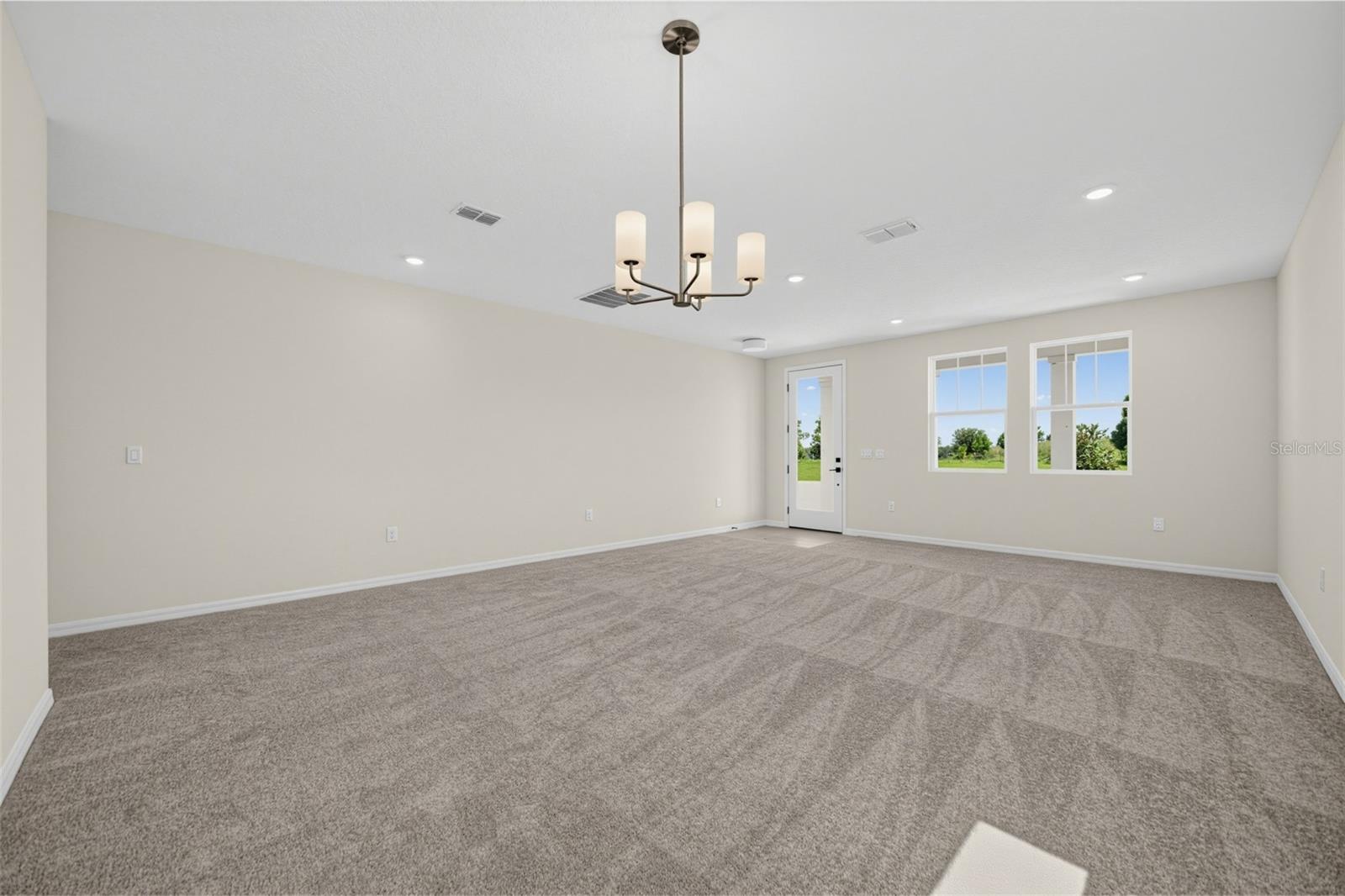 30161 Emerald Forest Dr Property Photo 6