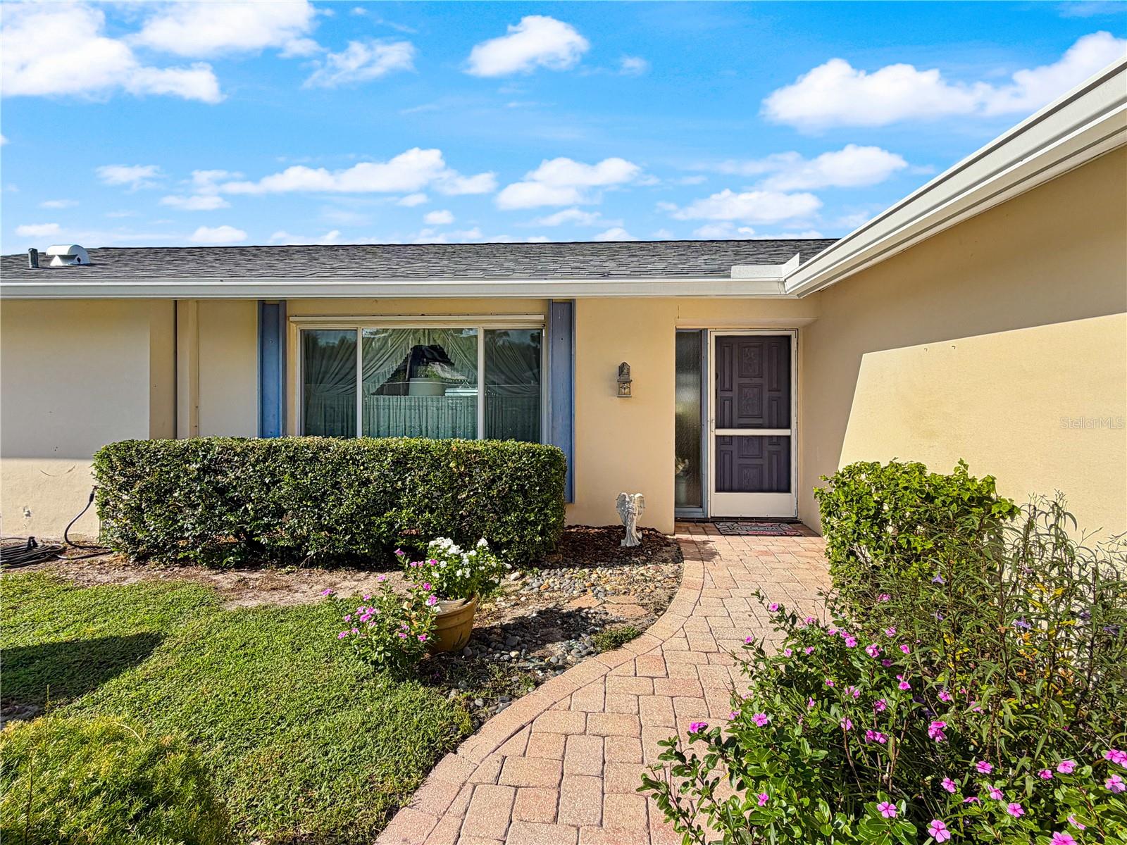 13655 Las Palmas Dr Property Photo 2