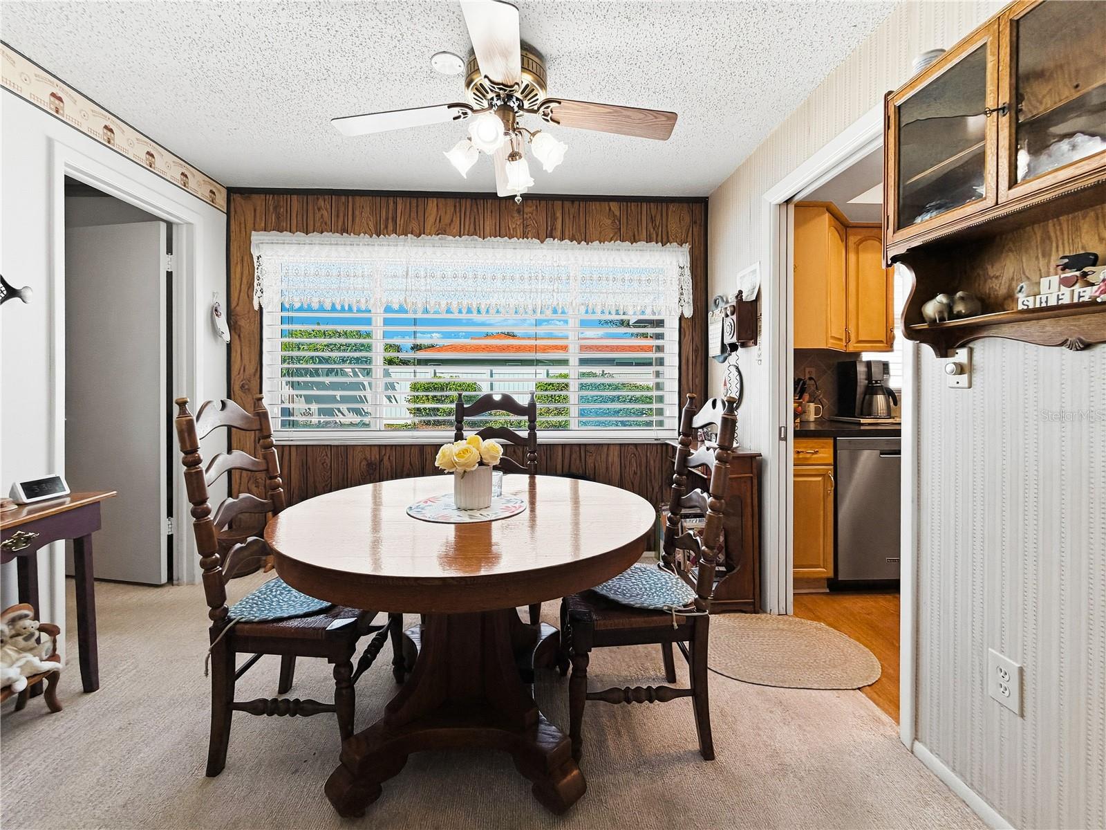 13655 Las Palmas Dr Property Photo 4