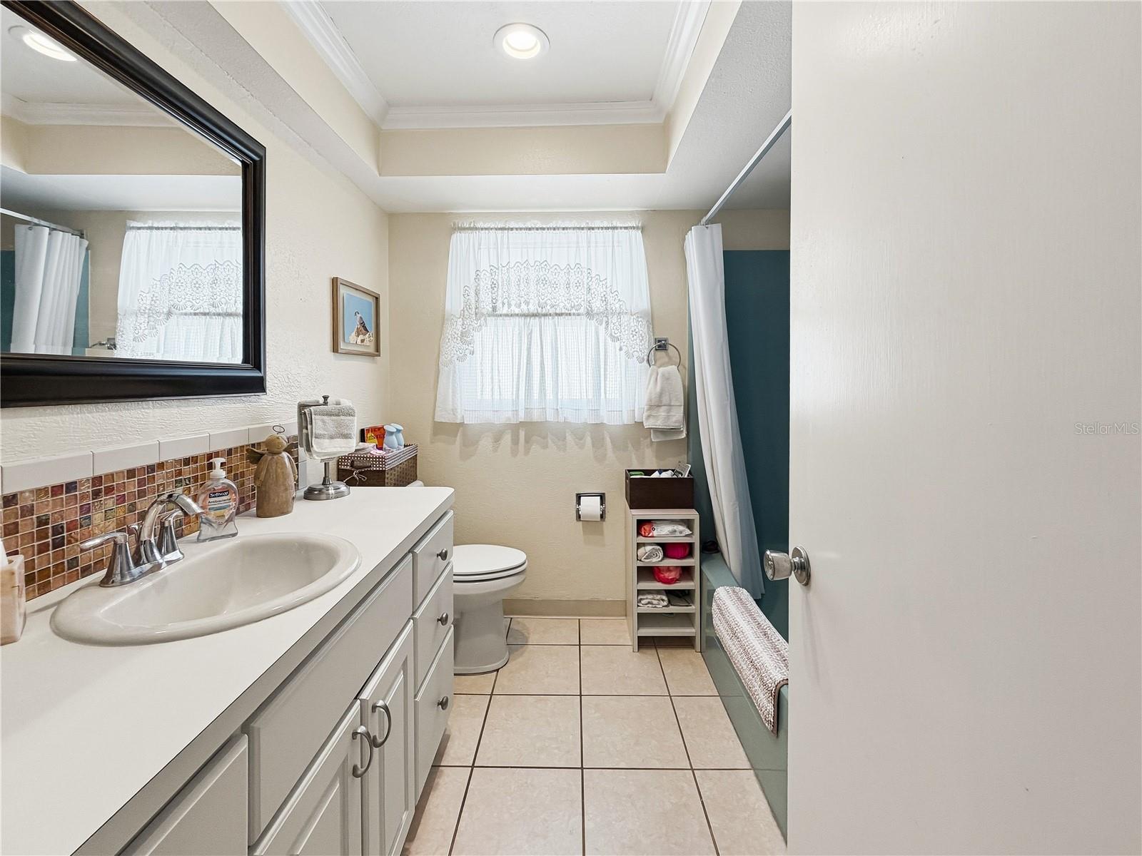13655 Las Palmas Dr Property Photo 16