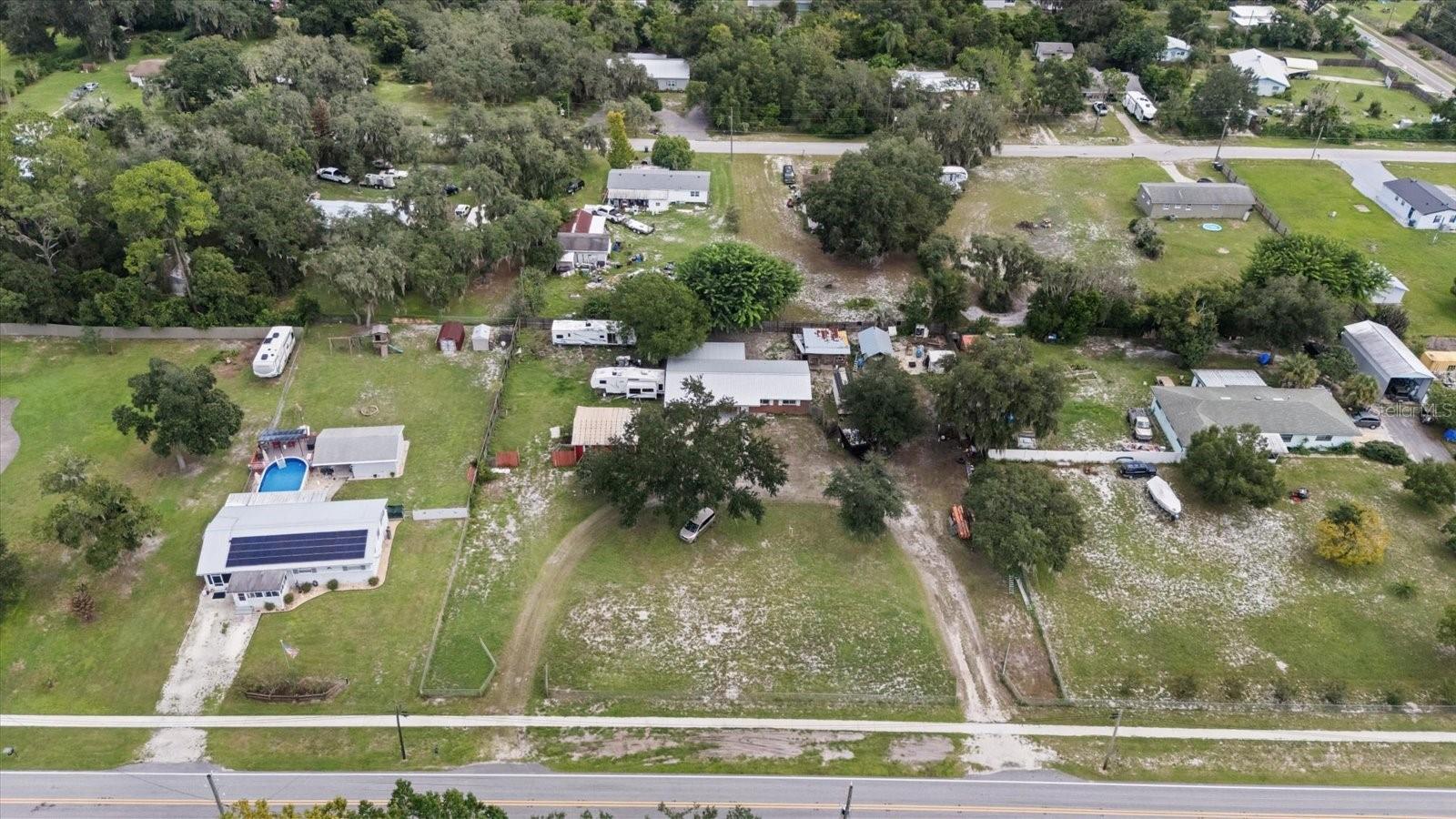 8125 N Socrum Loop Rd Property Photo 5