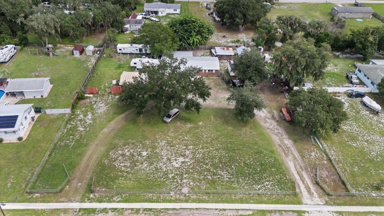 8125 N Socrum Loop Rd Property Photo 9
