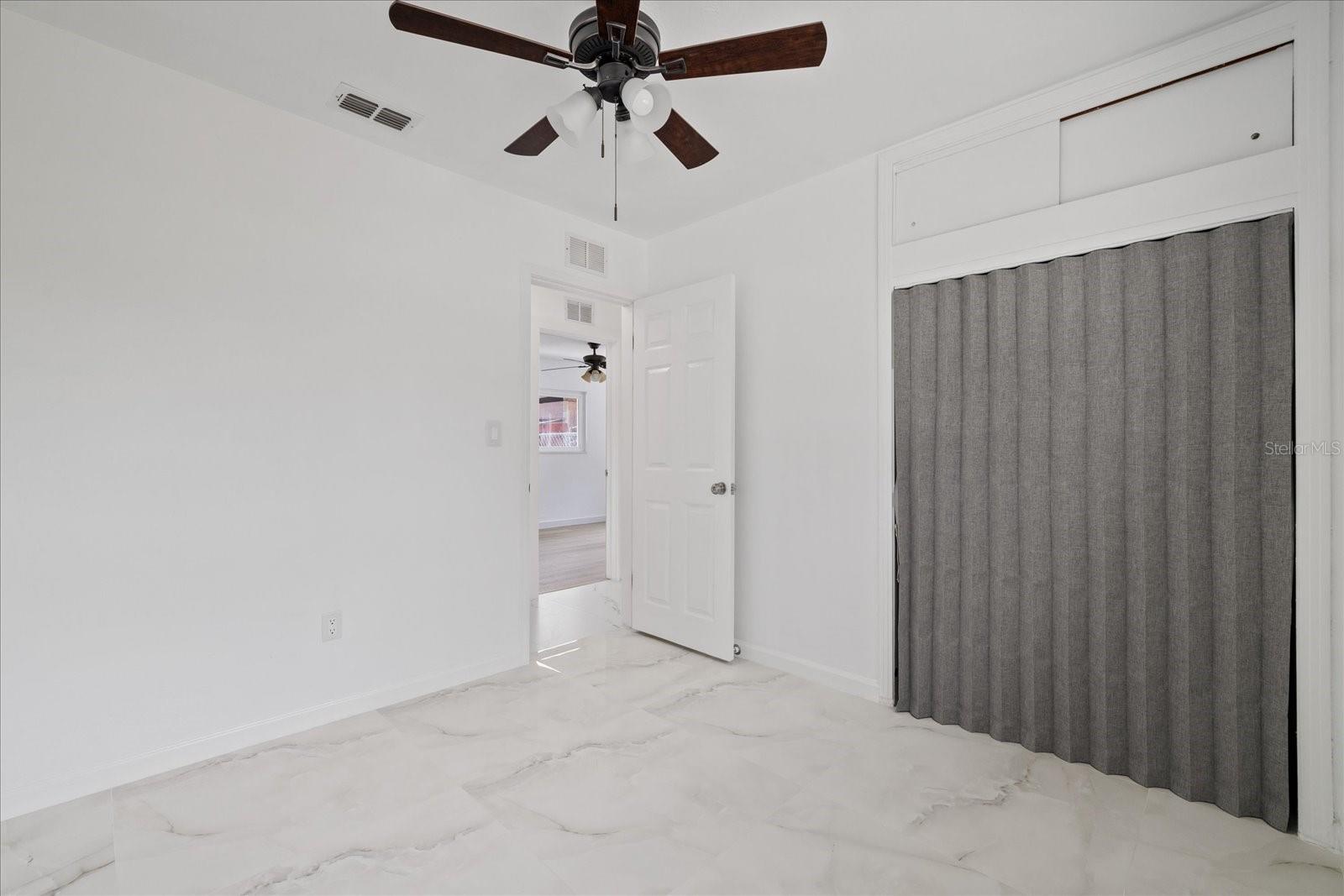 8125 N Socrum Loop Rd Property Photo 28
