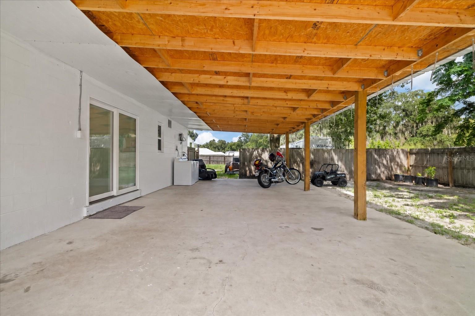 8125 N Socrum Loop Rd Property Photo 43