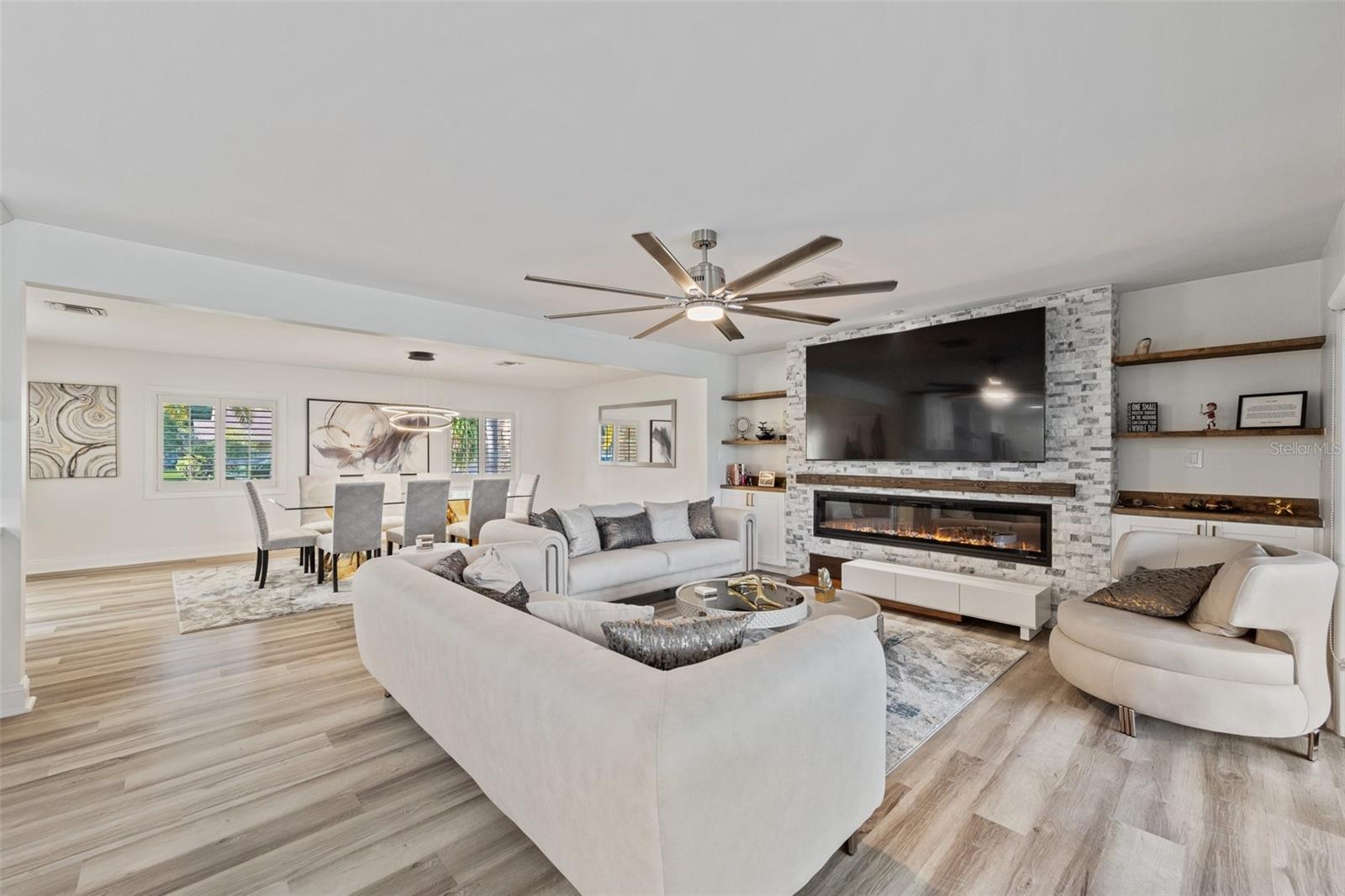 4213 Deepwater Ln Property Photo 19