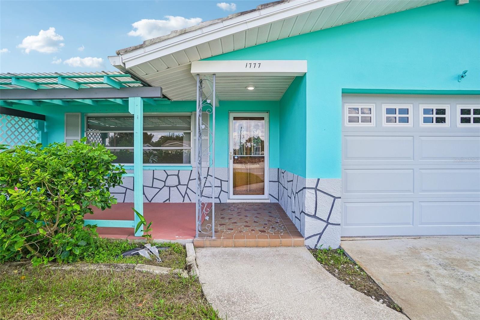 1777 BENTLEY ST Property Photo 1